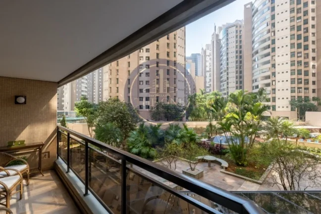 Imagem Apartamento à venda em Indianópolis, São Paulo-SP 3 quartos, 1 suíte, 2 salas, 4 banheiros, 2 vagas de garagem 120m² de área