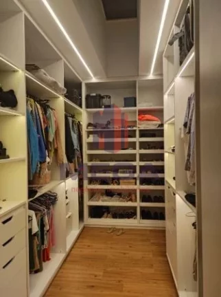 Imagem Mega vende uma magnifica casa duplex no condomínio de luxo Riviera Park