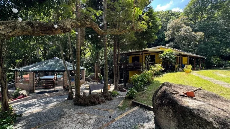 Imagem Sítio com cachoeira à venda no bairro do Portão em Atibaia – 16.800 m²