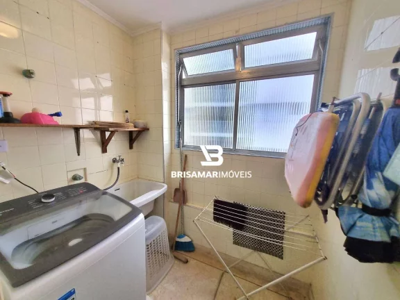 Imagem PITANGUEIRAS- LOCAL NOBRE , EXCELENTE APARTAMENTO , GARAGEM NO PRÉDIO.