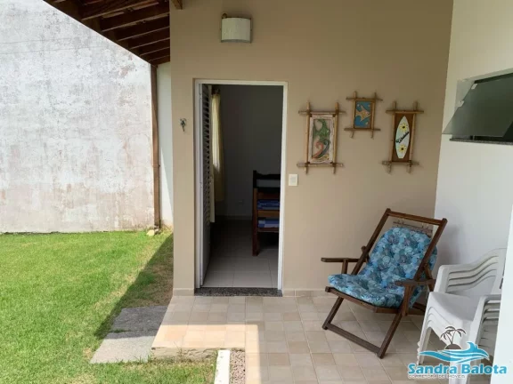 Imagem Bela casa a 250 metros da praia