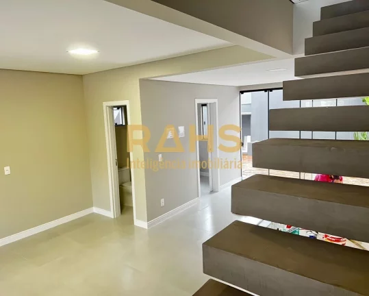 Imagem Se você está procurando localização, bairro nobre, comodidade, esse Sobrado é a opção certa! ...