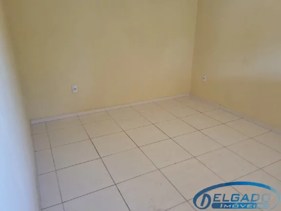 Imagem DELGADO aluga CASA em Itaboraí-RJ, Bairro Ampliação: 1 quarto, 1 sala, 1 banheiro