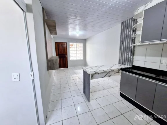 Imagem Belíssima Casa Semimobiliada para Locação no Bairro Gralha Azul em Fazenda Rio Grande
