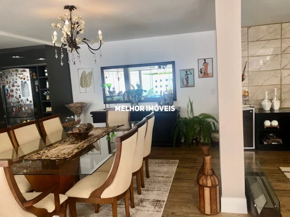 Imagem Casa Alto Padrão a venda em Condominio Fechado com 04 suítes e 03 vagas.