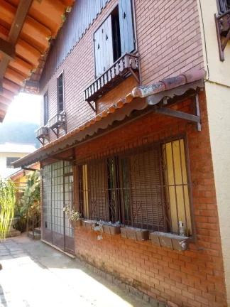 Imagem VENDO ESTA LINDA CASA EM NOVA FRIBURGO - BAIRRO: MURY