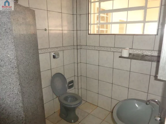 Imagem Casa com 3 dormitórios à venda, 200 m² por R$ 1.000.000,00 - Vila de Furnas - Itumbiara/GO