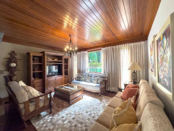 Imagem Casa à venda, 600 m² por R$ 2.900.000,00 - Albuquerque - Teresópolis/RJ