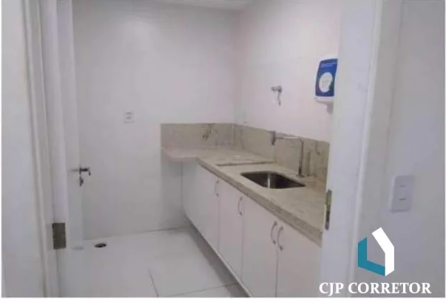 Imagem Sala comercia no centro financeiro de salvador, com 211,68m²