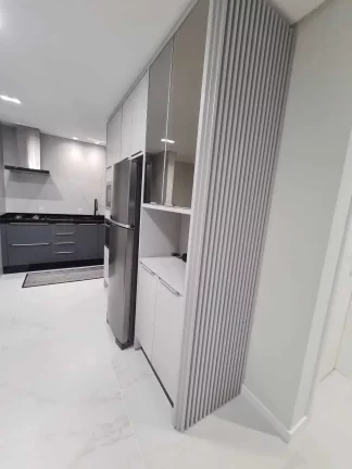 Imagem Apartamento Frente Mar Vista Lateral com 2 dormitórios sendo 1 suíte no Centro de Itapema