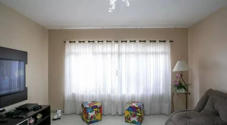 Imagem Sobrado maravilhoso com 200 m² 3 Dormitórios Sendo 1 Suíte 5 Vagas