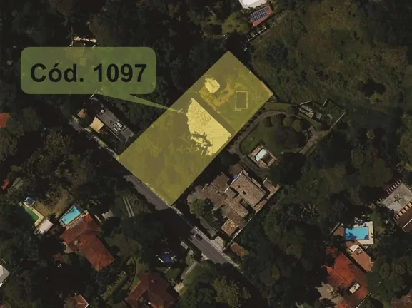 Imagem Chác. do Refúgio (LOTE) Est Zurique AT: 2.532 m² - ZUM (Zona Uso Misto)
