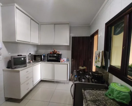 Imagem Venda Sobrado em condomínio 120m², 3 dorms(sendo 1suíte) e 03 vagas FL38
