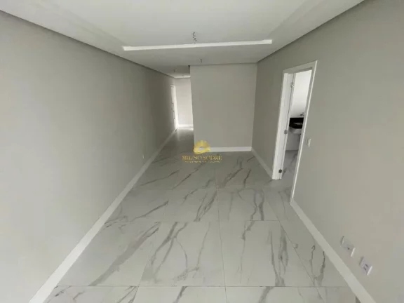 Imagem ??? *Luxo e Conforto com vista para o Mar em Guarapari!* ??Descubra o seu novo lar neste deslumbrant...