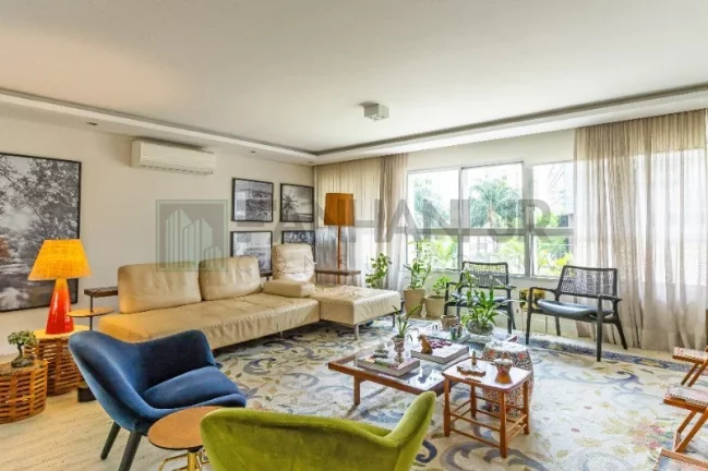 Imagem Apartamento de alto padrão para locação no Itaim Bibi, São Paulo-SP: 3 quartos, 3 suítes, 4 salas, 5 banheiros, 3 vagas, 280m².