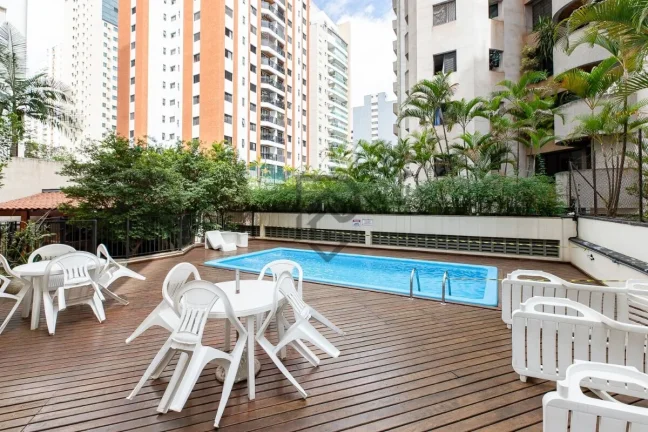 Imagem Apartamento Moema andar alto proximo metrô