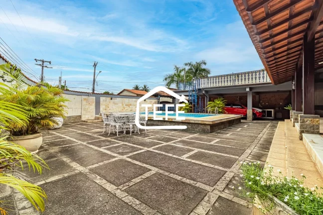 Imagem Casa com INFRA COMPLETA - 5 DORMITÓRIOS - À venda por R$ 1.270.000,00 - BOSQUE DOS ESQUILOS - Anil, RJ