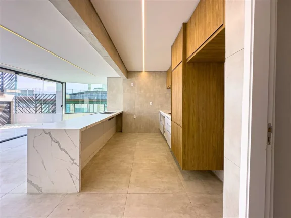 Imagem APARTAMENTO COM 232 m² - TUPI - PRAIA GRANDE SP