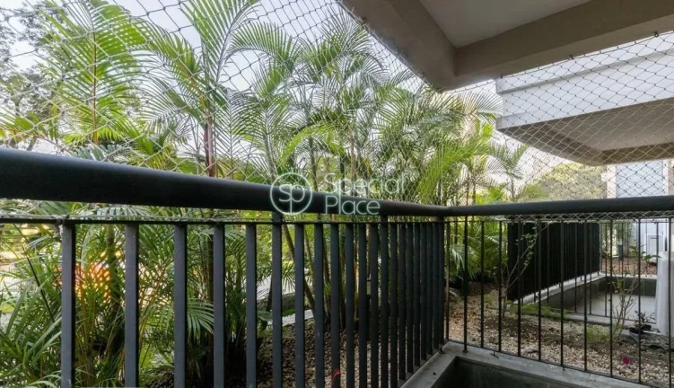 Imagem Amplo apartamento à venda com 3 quartos, sendo 3 suítes, e 4 banheiros no total. Este apartamento ...