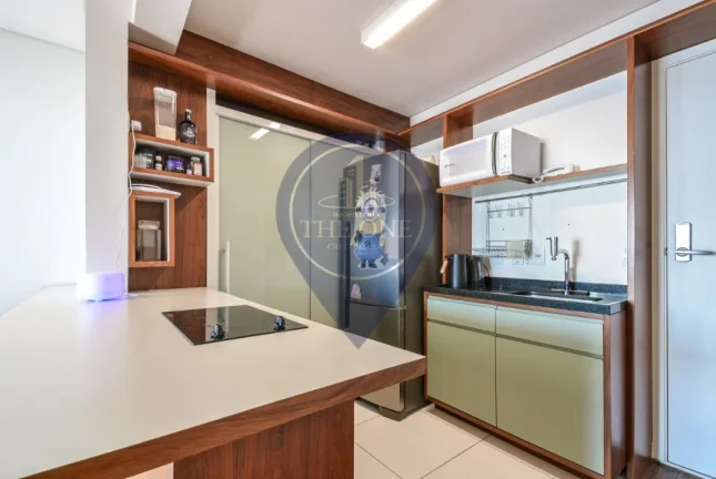 Imagem Studio de Luxo à Venda em Pinheiros - São Paulo-SP: 1 Quarto, 2 Salas, 1 Banheiro, 1 Vaga, 49m² de Pura Elegância!