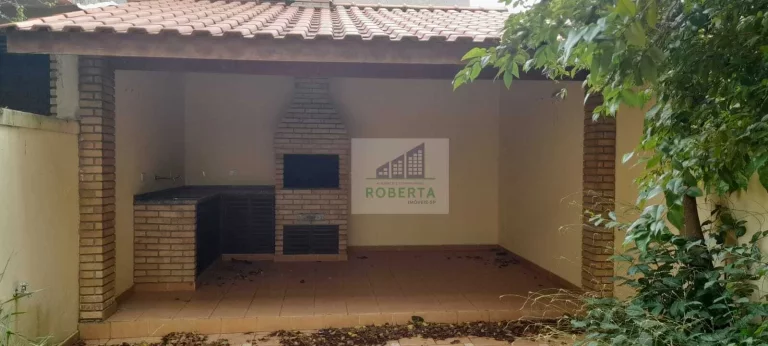 Imagem CASA À VENDA COM 3 DORMITÓRIOS EM INDIANÓPOLIS