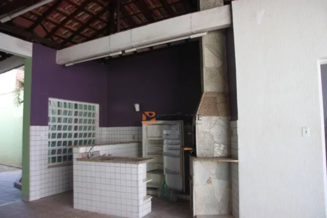 Imagem Casa comercial e ou residencial com piscina, sauna...