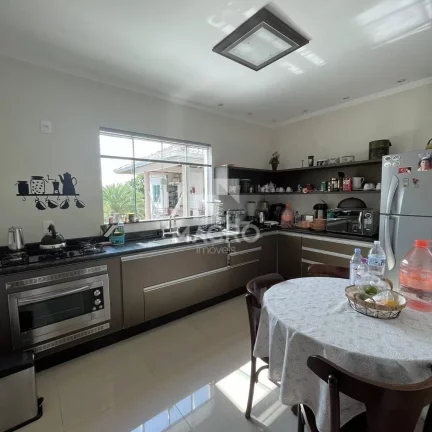Imagem Casa Alto Padrão | Amizade | 3 quartos (1 suíte) | 320.11m²