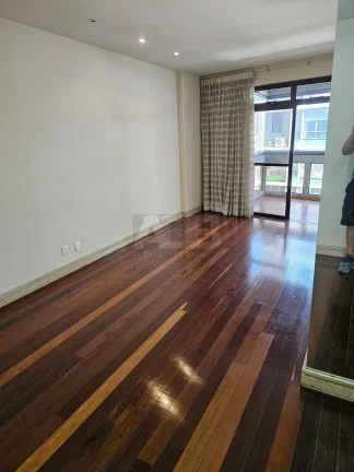Imagem Apartamento de 3 quartos à venda em Copacabana, 104m2, 3vagas e varanda.