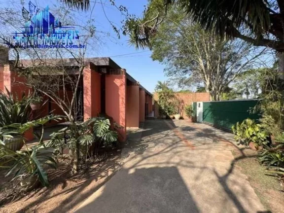 Imagem CASA TÉRREA, CONTEMPORÂNEA, 4 DORMS (2 SUÍTES), PISCINA, TERRENO GIGANTE!!