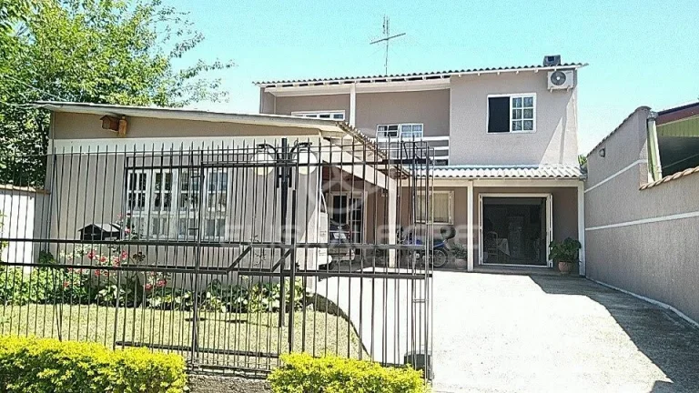 Lindo sobrado com 4 quartos e 160m² construídos, na Boa Vista, em Sapucaia do Sul
