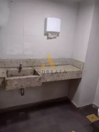 Imagem AV. DAS AMÉRICAS - SUNDECK - ALUGO MARAVILHOSA LOJA COM TOTAL DE 165 M² - LATERAL