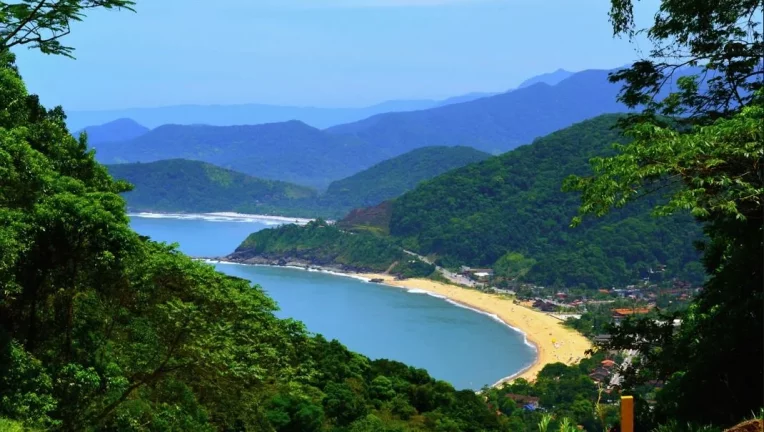Imagem Terreno 30.000m² à Venda na Praia de Maresias - São Sebastião SP.