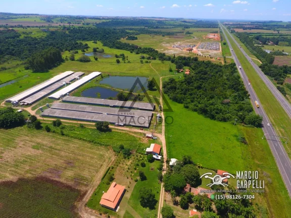 Imagem Granja em Funcionamento – Moderna, com Energia Solar e Produção