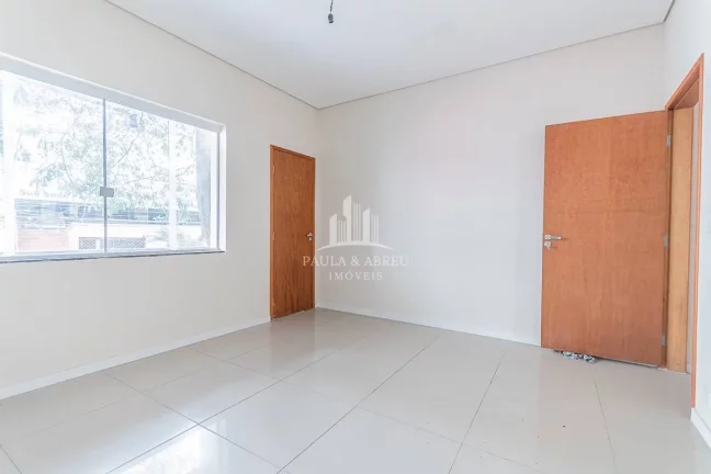 Imagem Casa com Terreno de 70m² e 101m²de área útil São 3 Dormitórios, 2 Banheiros, Sacada, 2 Vagas, Quintal no Bairro Casa Branca, Santo André