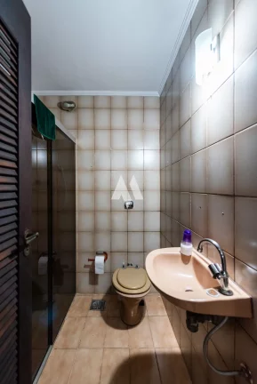 Imagem Casa Padrão para venda comercial no bairro do Macuco em Santos