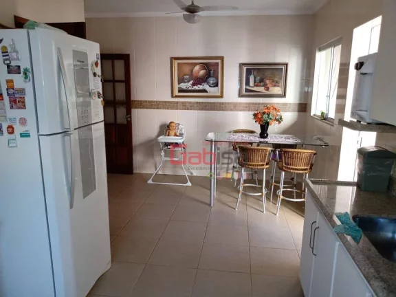 Imagem Casa com 5 dormitórios à venda, 245 m² por R$ 1.260.000,00 - Novo Portinho - Cabo Frio/RJ