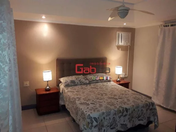 Imagem Casa com 5 dormitórios à venda, 380 m² por R$ 3.500.000 - Village da Ferradura - Armação dos Búzios/RJ