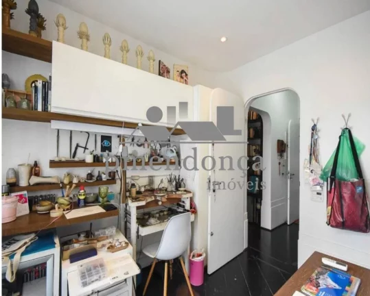 Imagem Cobertura Duplex em Higienópolis com 600m², 5 quartos sendo 2 suítes e 6 vagas.