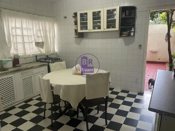 Imagem Casa Térrea à Venda em Localização Privilegiada
