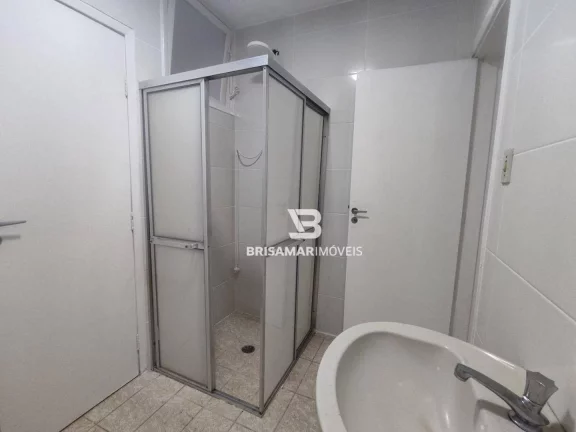 Imagem PITANGUEIRAS- APARTAMENTO NO CALÇADÃO, COM 3 DORMITÓRIOS, 50 METROS DA PRAIA DE PITANGUEIRAS.