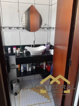 Imagem SOBRADO COM 2 DORMITÓRIOS À VENDA, 268 M² POR R$ 585.000,00 - PARQUE RESIDENCIAL JUNDIAÍ - JUNDIAÍ/SP