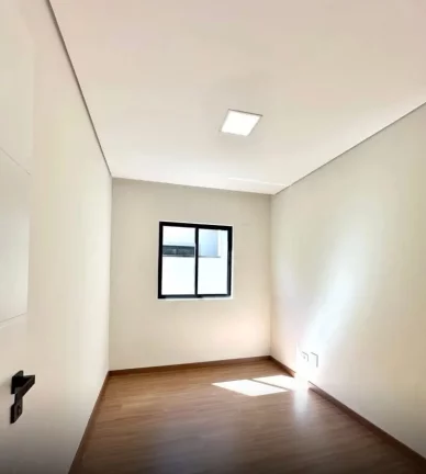Imagem Casa para Venda em São José dos Pinhais, Cidade Jardim, 3 dormitórios, 1 suíte, 3 banheiros, 2 vagas