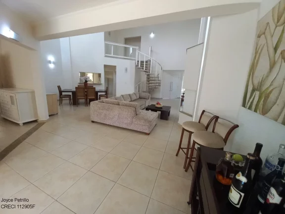 Imagem Casa em Condomínio Fechado de Alto Padrão à Venda em Peruíbe.