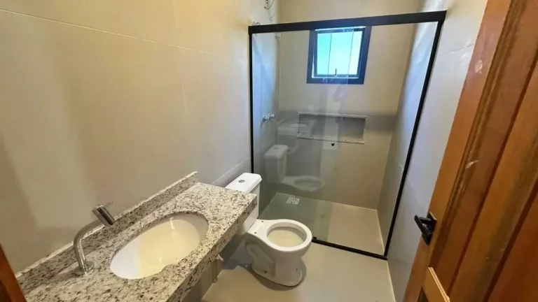 Imagem Casa com 3 dormitórios sendo 1 suíte e 1 vaga de garagem - Campeche, Florianópolis/SC