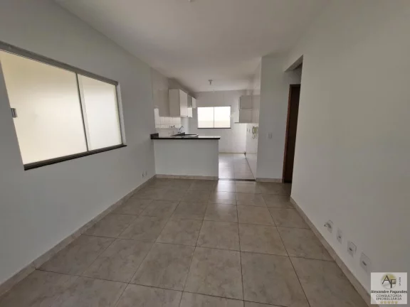 Imagem Casa para Venda em Aparecida de Goiânia, Vila Brasília, 3 dormitórios, 1 suíte, 2 banheiros, 2 vagas