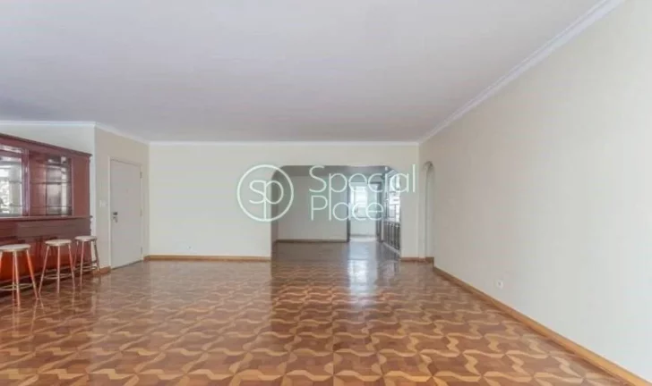Imagem Ótimo apartamento com 201m² no Jardim Paulista. Living super espaçoso com amplos janelões de pon...