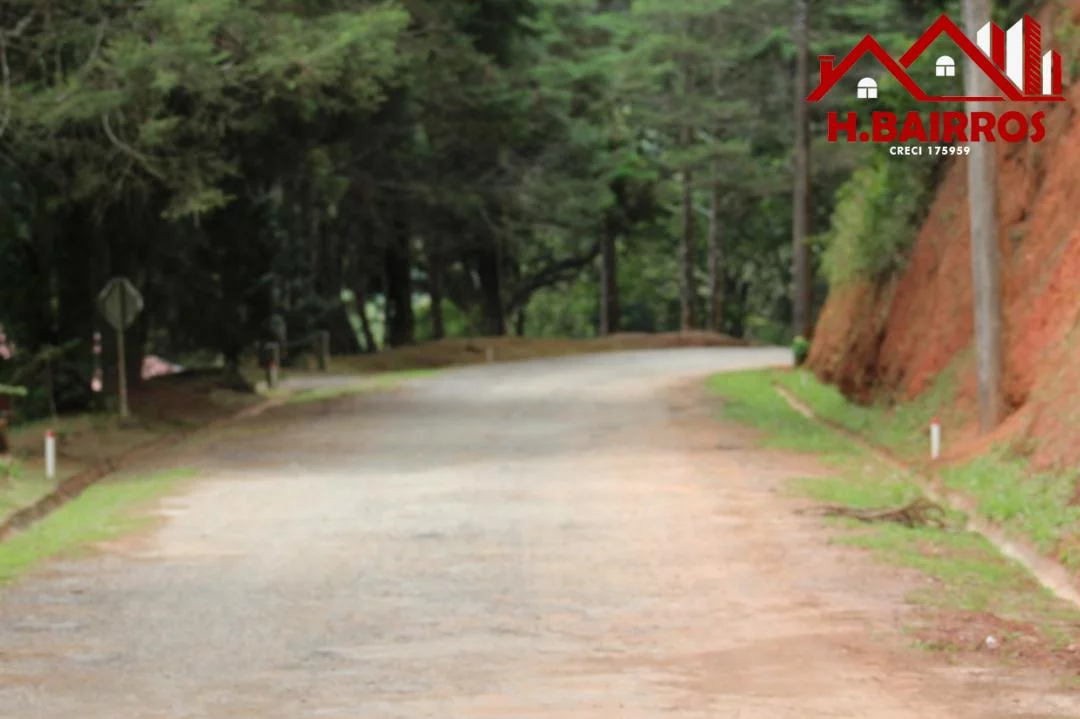 Imagem VENDE UM SOBRADO COM 5 DORMITÓRIOS EM SANTO ANTÔNIO DO PINHAL