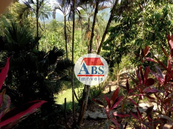 Imagem Sítio com 3 dormitórios à venda, 32800 m² por R$ 350.000,00 - Área Rural - Miracatu/SP