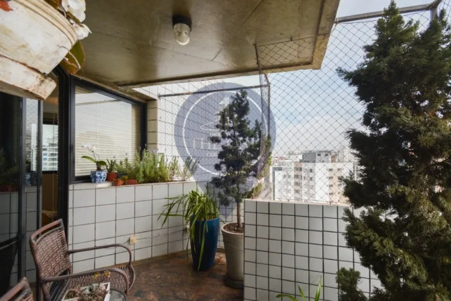Imagem Apartamento à venda em Moema, São Paulo-SP, 3 quartos, 3 suítes, 2 salas, 3 banheiros, 3 vagas, 202m².