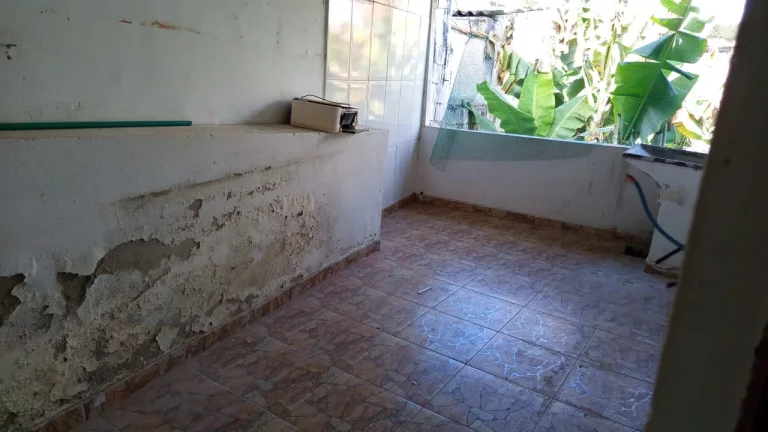 Imagem VENDO CASA COM QUINTAL NO BAIRRO CAMPO GRANDE!